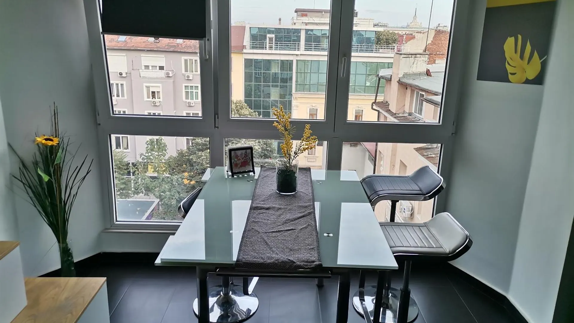 Sky-View Apartmentin Perfect City Center Sofia Bulgaria